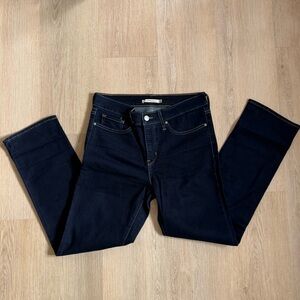 Levi's 314 Shaping Straight Dark Blue Jeans